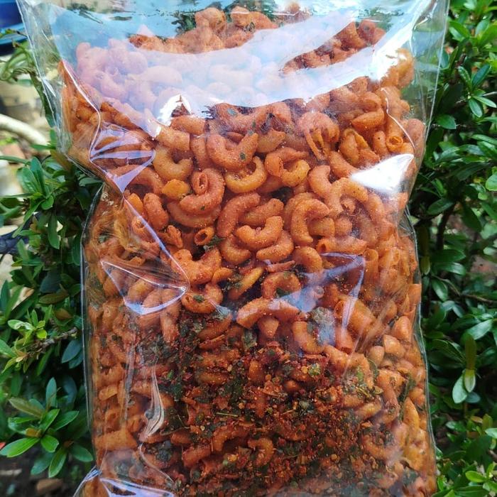 

Makaroni Pedas Cikruh Daun Jeruk Ternampol 500 Gram - Snack Makanan - Food Cemilan Camilan