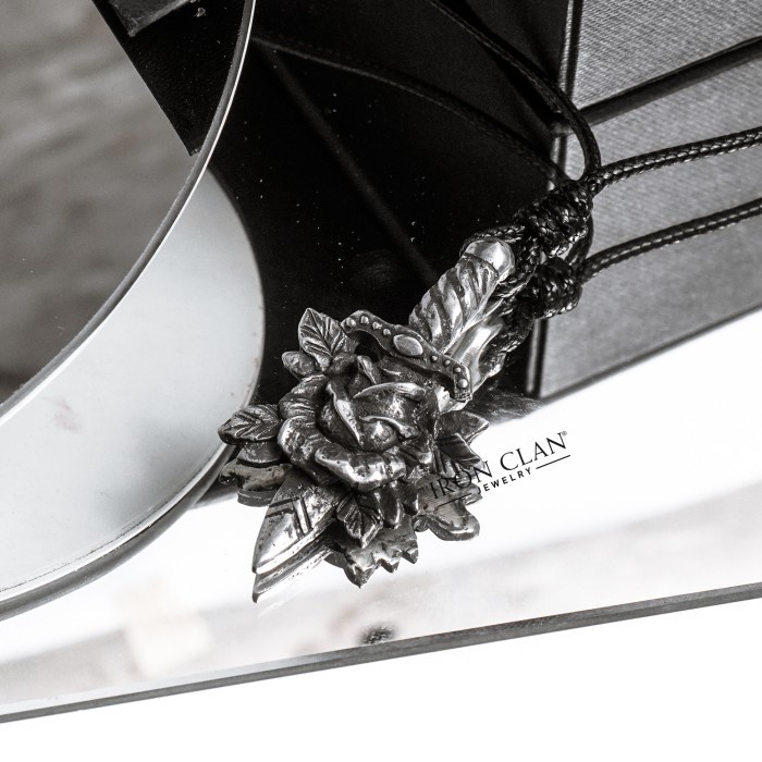 

Terlaris Rose and Dagger Pendant (Iron Clan Jewelry) SALE