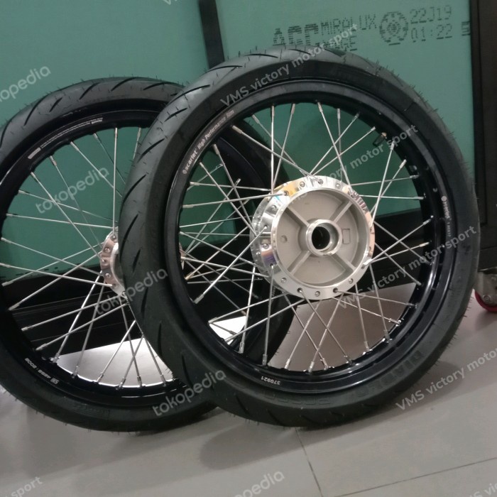 Populer Velg Set Jari Jari Rx King Vixion Jupiter X Mx Ban Pirelli Ring 17