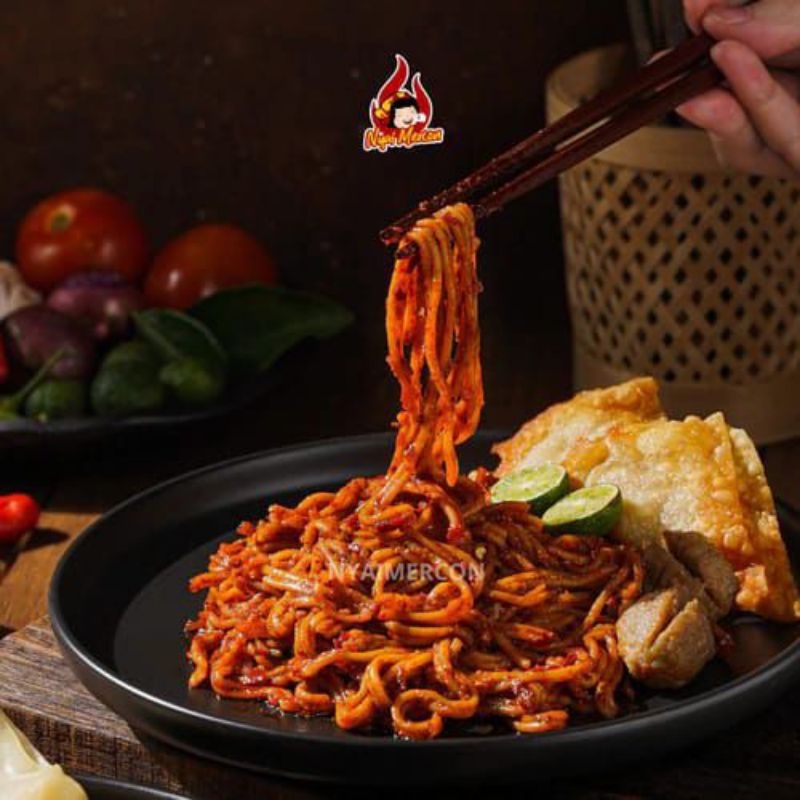 

MIE JEBEW PANGSIT NYAI MERCON