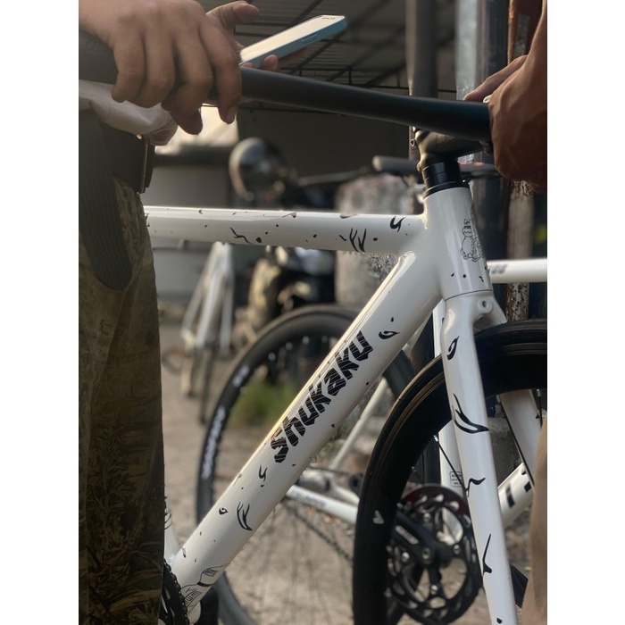 FIXIE SHUKAKU FULLBIKE SEPEDA FIXIE PIZZ SHUKAKU