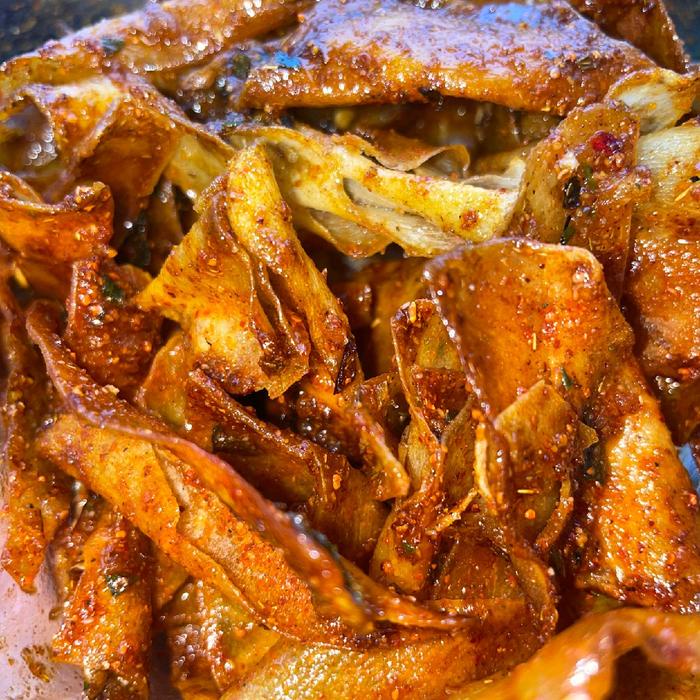 

Kripset Pedas 1KG Keripik Singkong Kriwil Makaroni Ngacay Kripik Cemilan Pedas Camilan