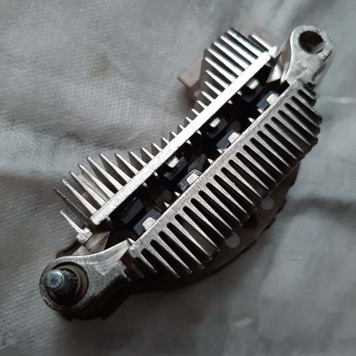 Rectifier alternator / dioda dinamo ampere nissan xtrail 2000 - 2007