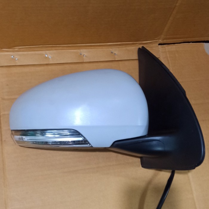 kaca spion daihatsu sirion