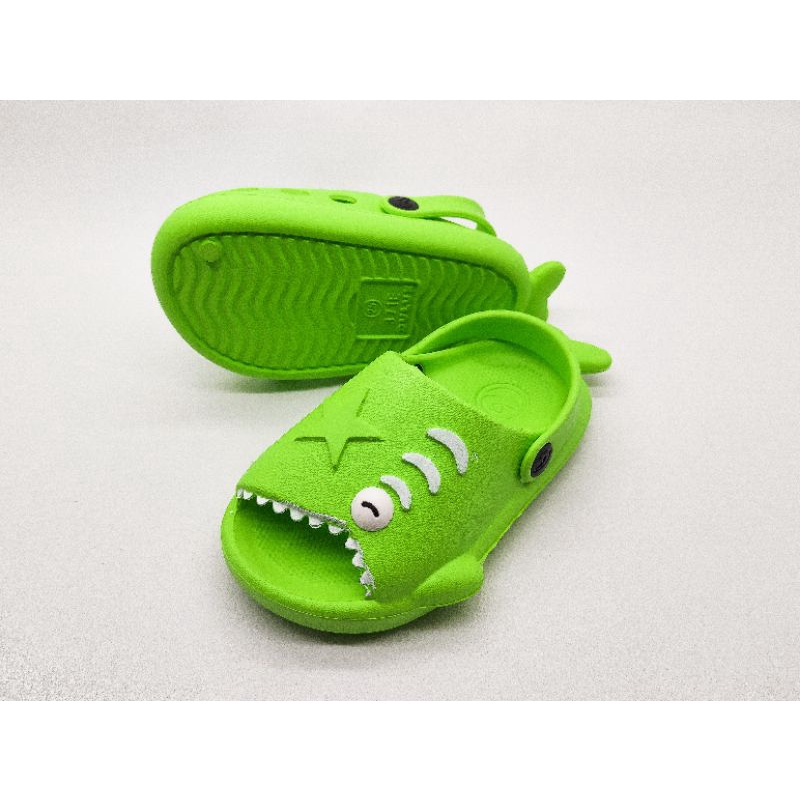 Sepatu Dan Sandal Dulux - Sandal Baim Anak Krakter Ikan Hiu / Sandal Sepatu Anak Kecil Baby Shark