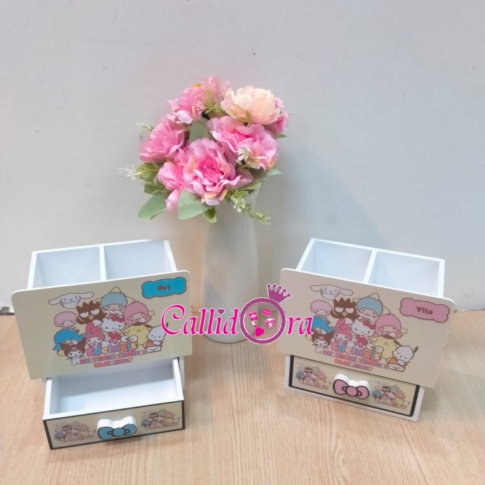 

Tempat pensil ATK kayu/Alat tulis kantor/Alat tulis sekolah Kode 652