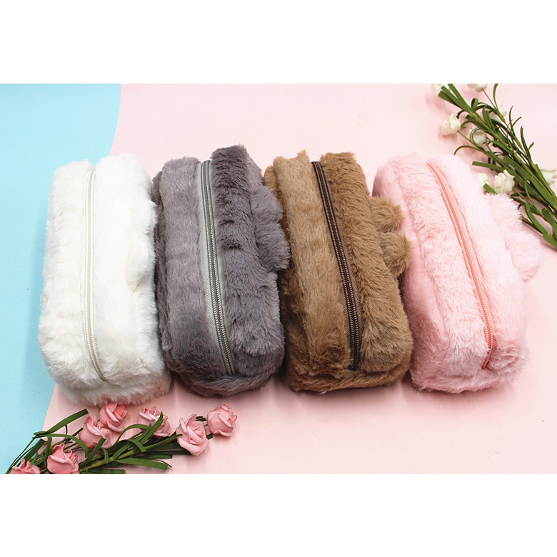 

iK! Tempat pensil bulu soft cute/ Tas pensil kosmetik/ Pouch makeup kecil Beruang lucu