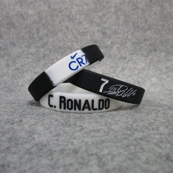 GELANG BAHAN SILIKON DESAIN TANDA TANGAN JUVENTUS NO. 7 C RONALDO