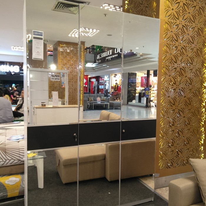 lemari baju pro design 3 pintu full kaca