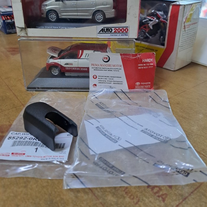 

cover tutup baut arm bagian belakang toyota innova avanza yaris original