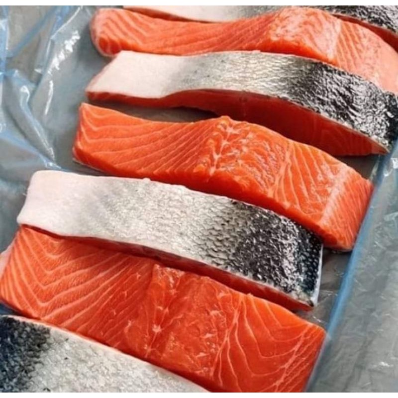 

Salmon fillet trout kemasan 200gr per slice kualitas premium