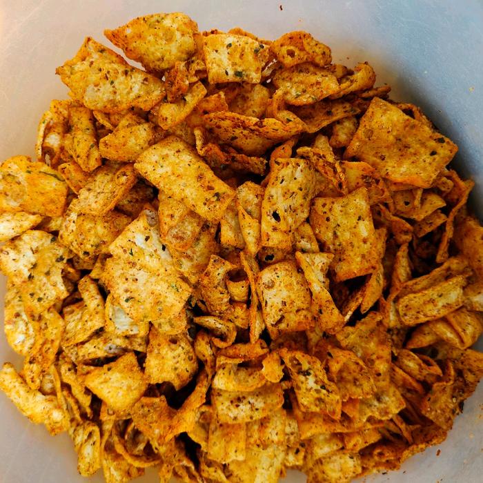 

kripik Cireng pedas daun jeruk 500gr