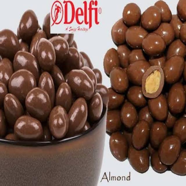 

250gr Coklat delfi almond - coklat pabrikan - bogor cokelat. Chocolate