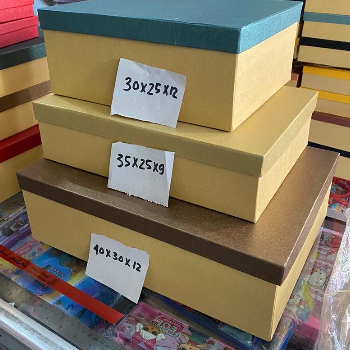 

pernakpernik- Box Kado / Kotak Kado 35 x 25 x 9 cm / Hard Box / Kotak Hampers