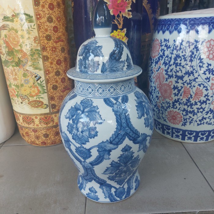 Jual [READY] Vas bunga keramik biru putih/pajangan guci cina