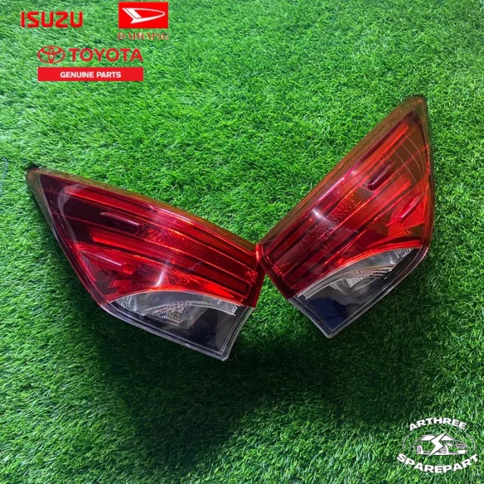 Stoplamp / Lampu Belakang Fortuner Vrz Original