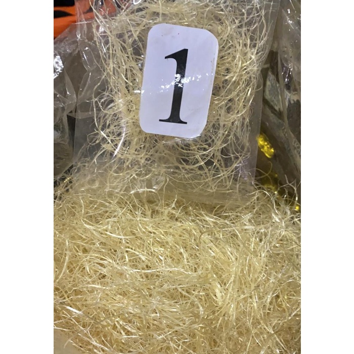 

Sirip Ikan Hiu Kering / Hisit He Sit / Sirip Hiu No.1 Super Quality