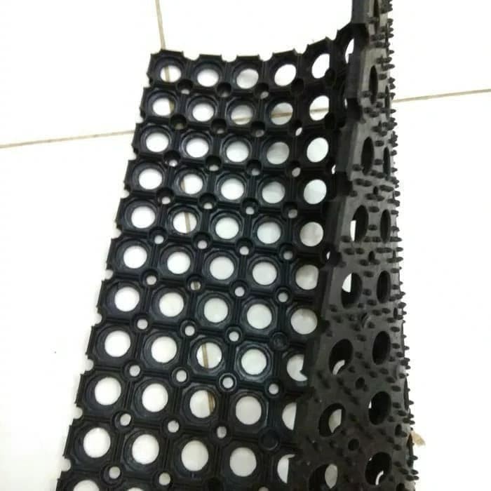 Keset Karpet Karet Hitam Bolong-Bolong Anti Slip Keset Kamar Mandi