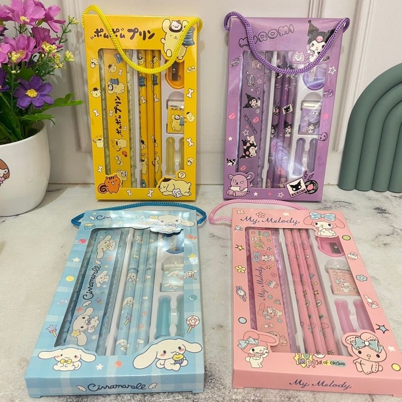 

NEW PAKET ALAT TULIS SANRIO PENSIL RAUTAN PENGHAPUS MELODY KUROMI PAKET ALAT TULIS 5 IN 1 ALAT TULIS