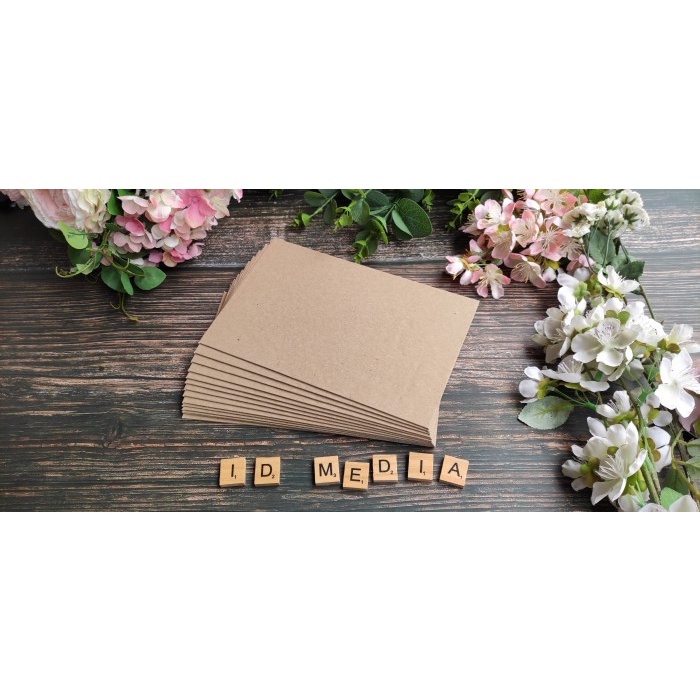 

(BestSeller) Yellow Board CR7 13 dan 14 Karton isi Hard Cover CR7 13 dan 14