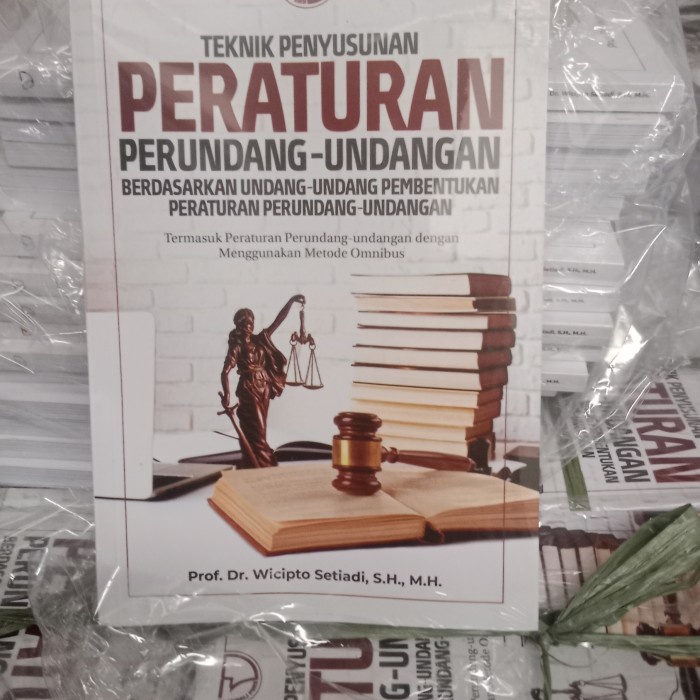 

Terbaru!! Teknik Penyusuan Peraturan Perundang-Undangan By Prof Wicipto S Packing Aman