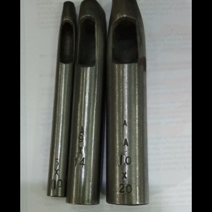 

Jual [READY] Plong pembolong Oval 10mm x 20mm - Oval Shape Belt Leather