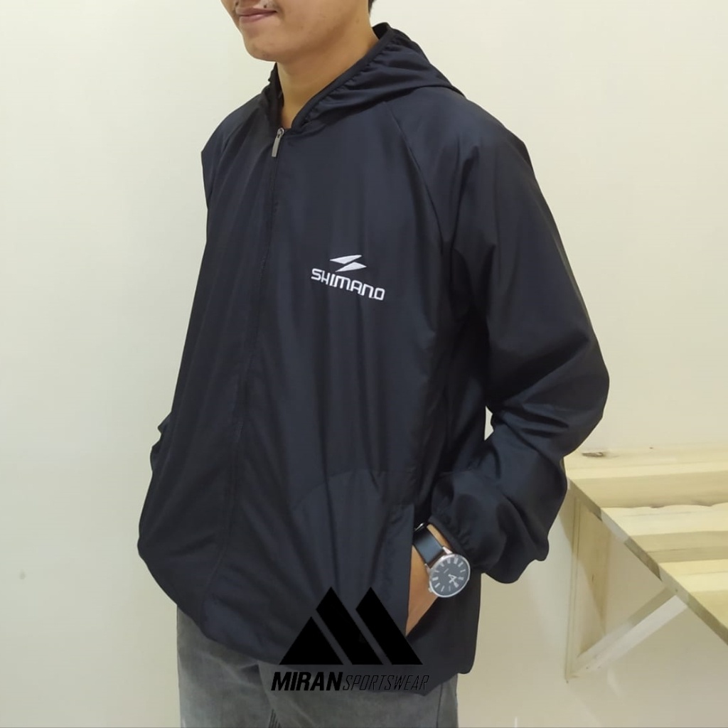PROMO / Jaket Olahraga Pria Wanita Parasut Jumbo XXXL Besar LD 120 125 Jaket Untuk Lari Jogging