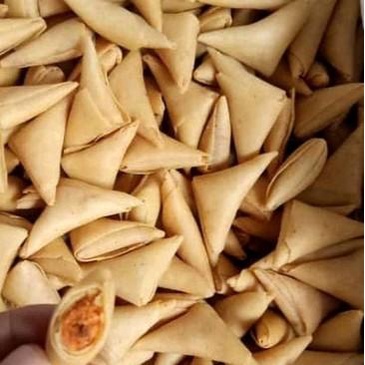 

Samosa Abon Ayam cocok untuk cemilan sehari hari