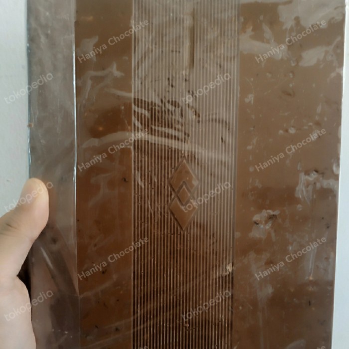

JTTOP" COKLAT BLOK SILVERQUEEN 1KG CHOCOLATE