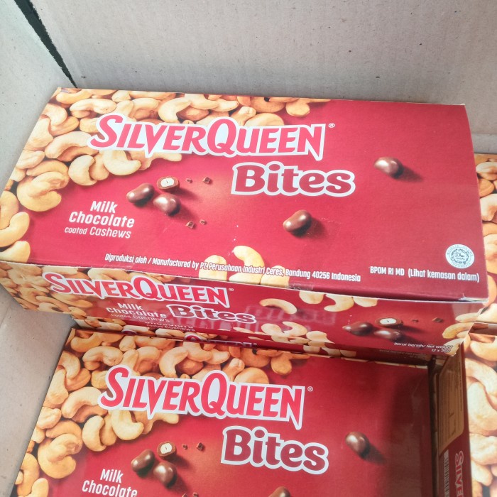 

JTTOP" SILVERQUEEN BITES ALMOND CASHEW ISI 12 X 40GR - COKELAT SILVER QUEEN