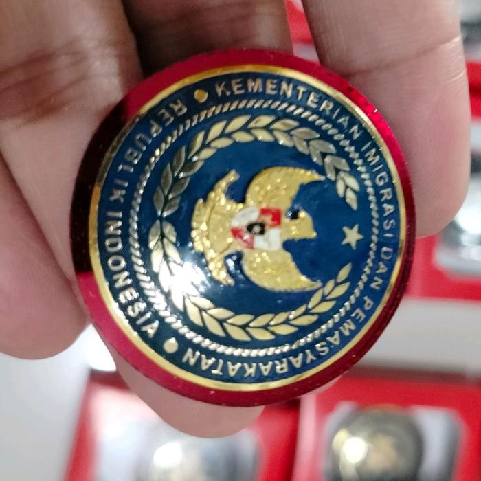 JTTOP" PIN LOGO KEMENIMIPAS KUNINGAN MAGNET