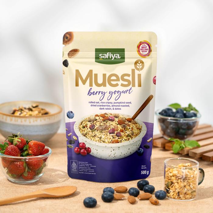 

Safiya Muesli Berry Yogurt 500 Gram With Almond Sereal Oatmeal Premium