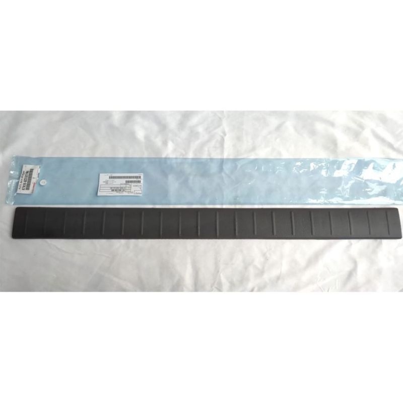 Sill Plate List Lis Sillplate Scuff Bagasi Belakang Avanza Xenia Old 2003 - 2011 Original