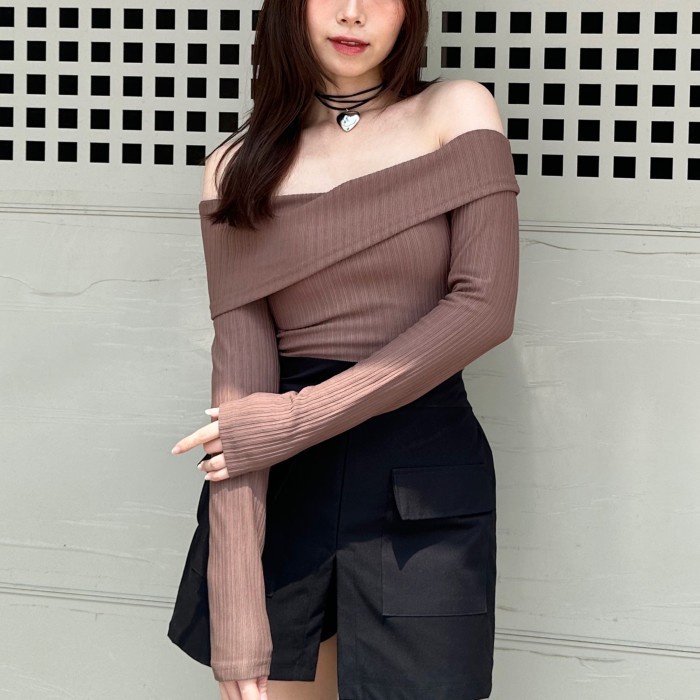 Evelyn Top sabrina longsleeve crop top atasan wanita off shoulder