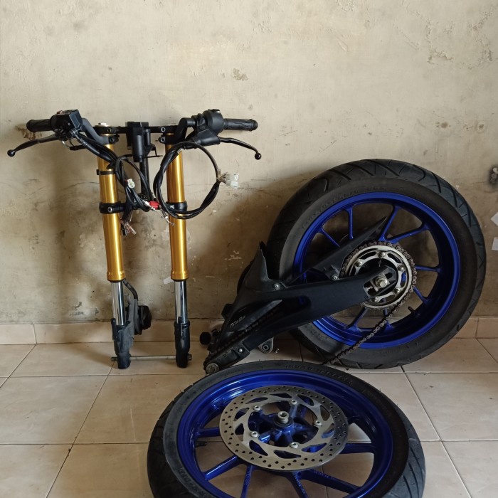 USD r15v3 dan swing arm set velg r15v3 paket kaki-kaki r15v3 original