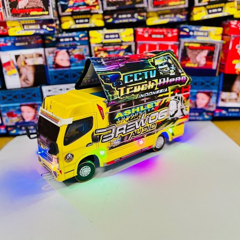 PROMO / Miniatur Truk Oleng,Mainan Anak Truk Oleng Full Asesoris Lampu Terpal Panjang 30CM