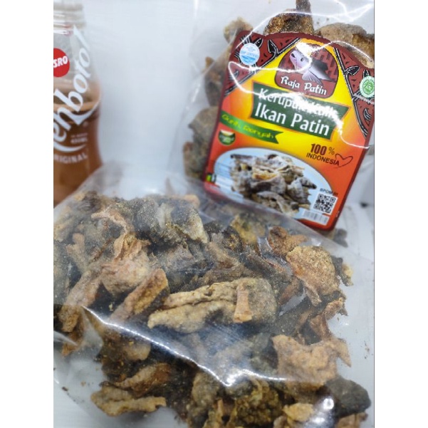 

A Kerupuk Kulit Ikan Patin