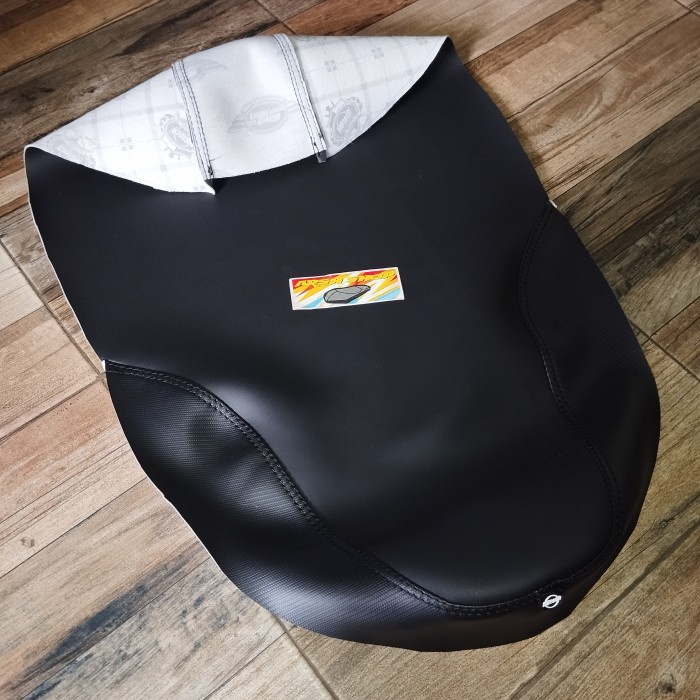 Kulit jok motor Mbtech Carerra Vario 110/125/150