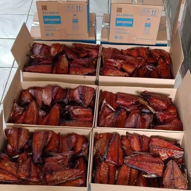 

Tuna asap full badan tanpa kepala berat 500gr