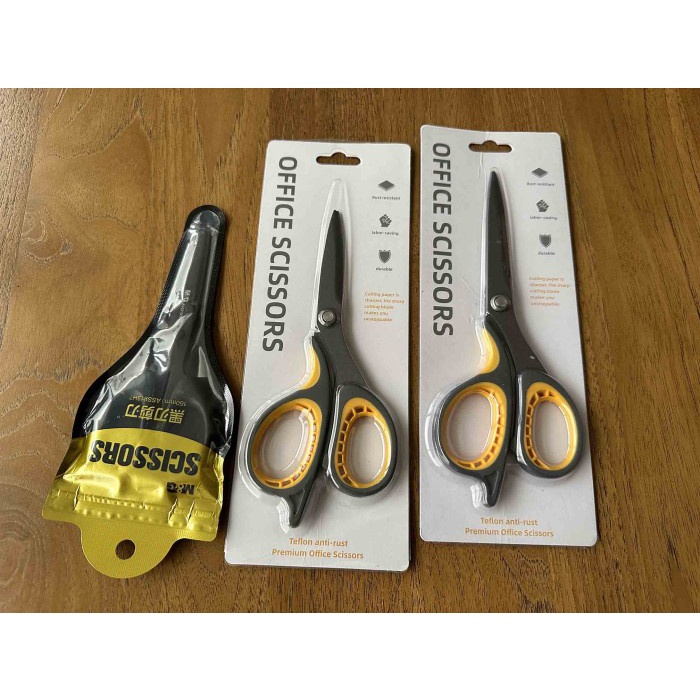 

READY..!! MG GUNTING KERTAS STAINLESS STEEL ANTI KARAT PEMOTONG SERBAGUNA