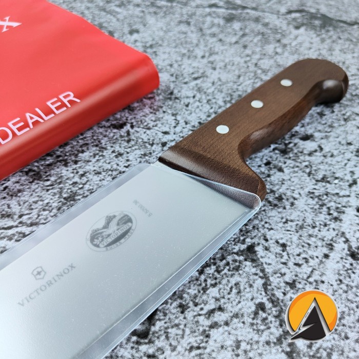 (Expert) Butcher knife pisau sembelih Victorinox rosewood original 5.5200.36