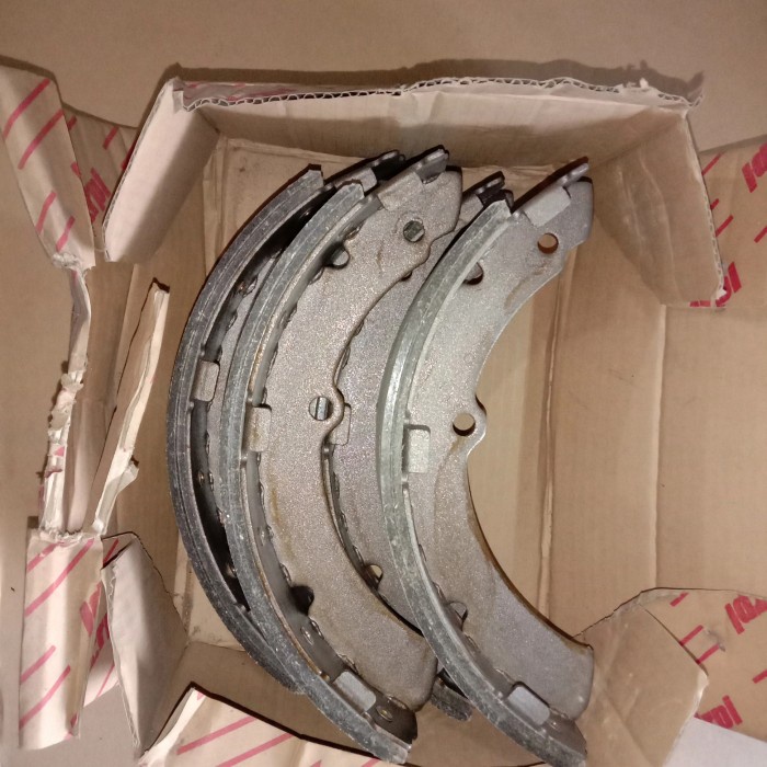 Kampas Rem Belakang Toyota Dyna 115Et 14B Dobel 110Et 110Ft Dobel