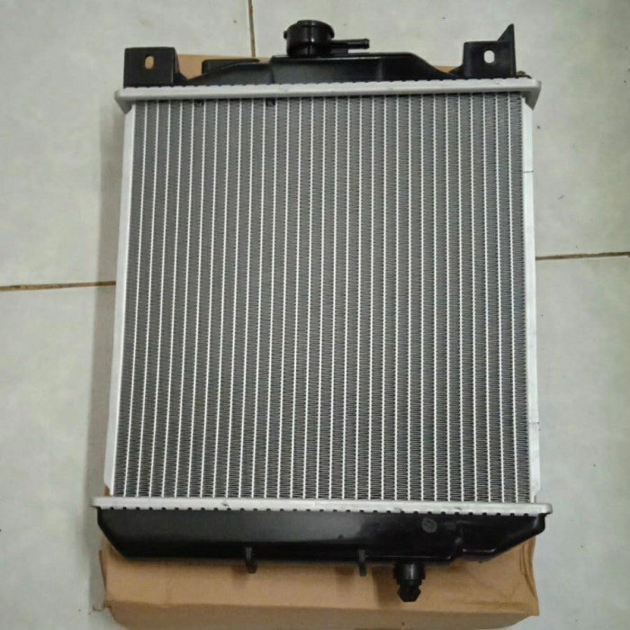 Radiator Suzuki Esteem 1.3