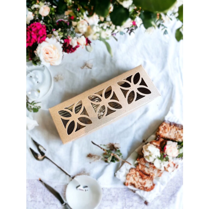 dus/box/packaging/kemasan kue/cake/bolu gulung CB250909