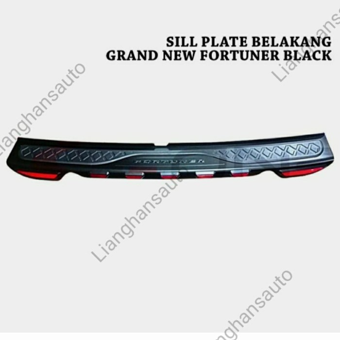 SILLPLATE BELAKANG TOYOTA FORTUNER LAMA WITH REFLECTOR