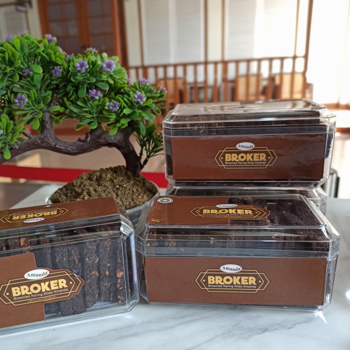 

NEW Amanda Brownies Kering Oleh-oleh khas Bandung GN907