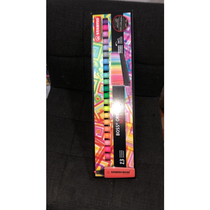 

Kualitas terbaik] stabillo boss isi 23 buah plus dudukan meja ( desk set arty) made in