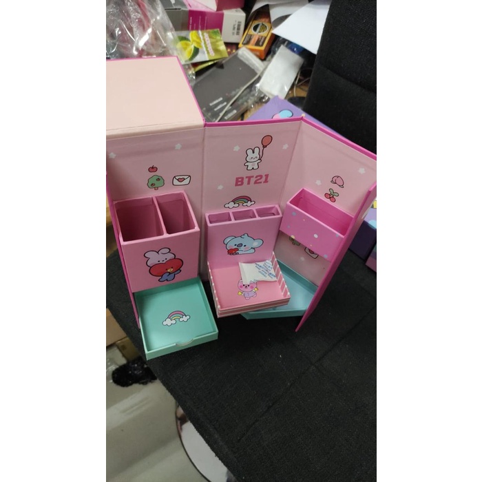 

,,,,,,,] tempat pensil gedung kardus d 530 bt 24 x 8 x 8 cm bts indihe