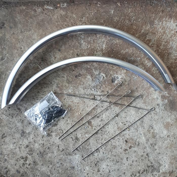 Fender Chromoplastic Silver Spakbor Sepeda 26 Federal Commuter Touring