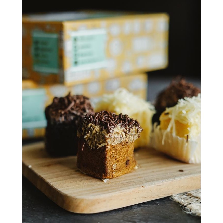

NewZbgt- Melis Cake - Cheese Mocca - Large (36 pcs)